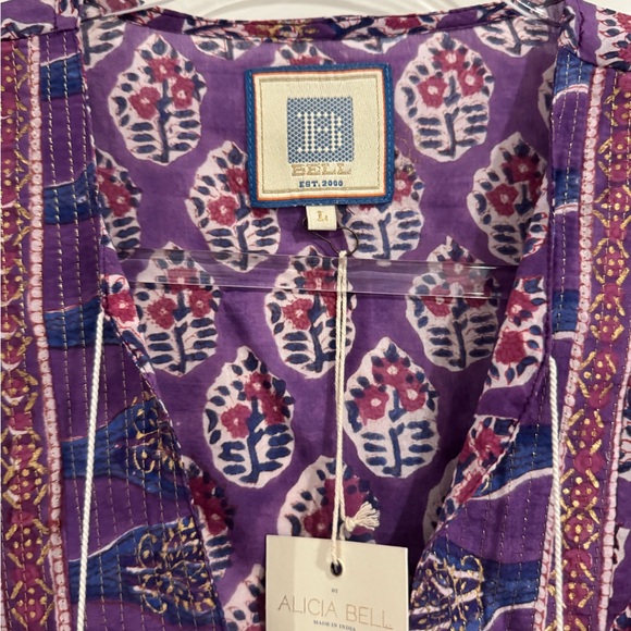 Elegant Purple Floral Blouse - Picture 2 of 5